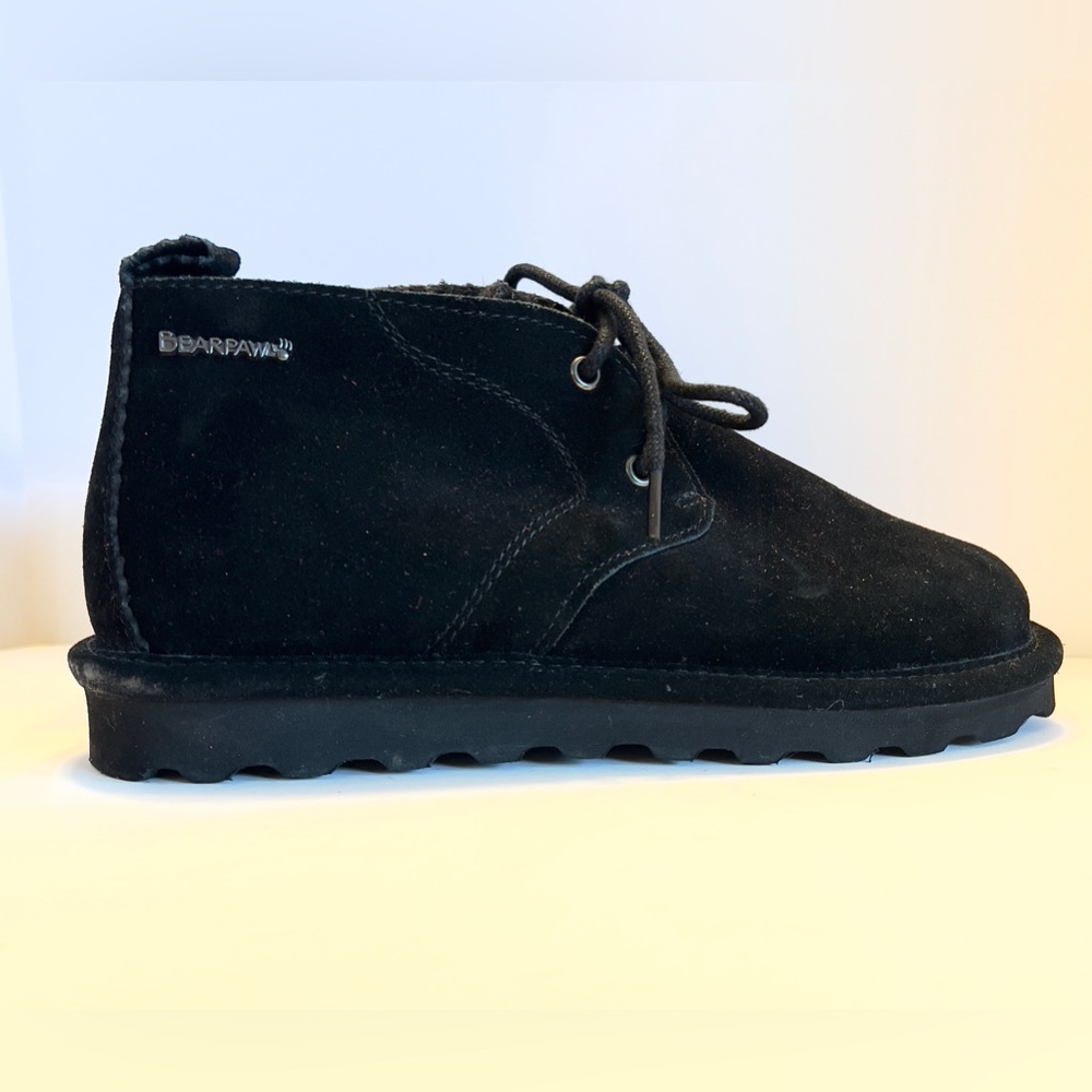 Bearpaw Womens Sz. 8 Fall/ Winter Tan Suede Wool Blend Lined Shoes